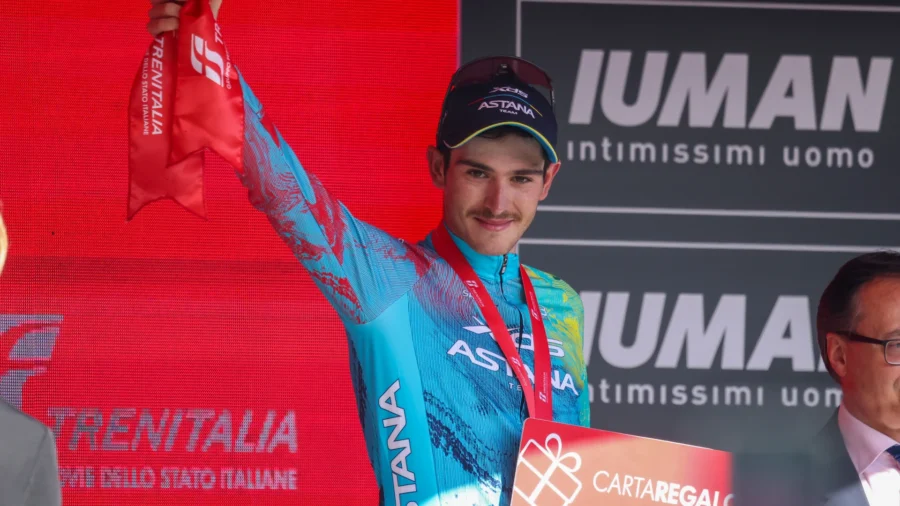 Giro 2025, Christian Scaroni heureux et conscient : les coulisses de la victoire le jour de la Saint-Valentin