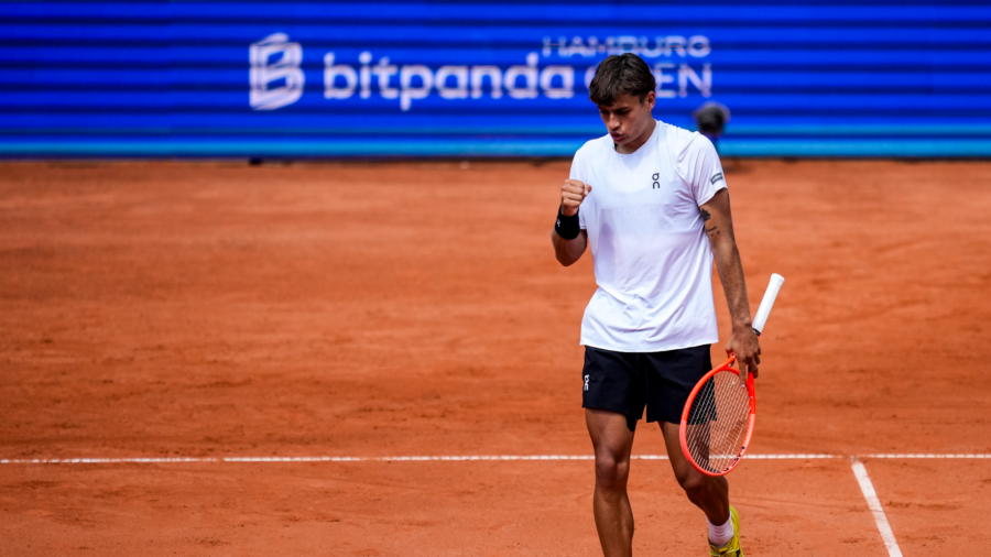 Cobolli ne s’arrête pas : demi-finale à Hambourg après avoir battu Bautista Agut