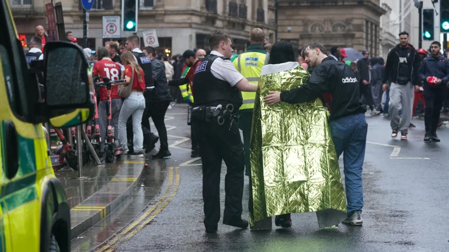 Voiture sur la foule, Liverpool et la Premier League rompent le silence