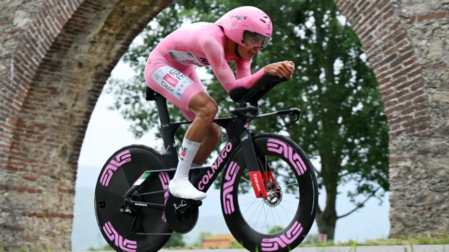 Giro 2025, Isaac Del Toro apprécie le maillot rose et dévoile son histoire