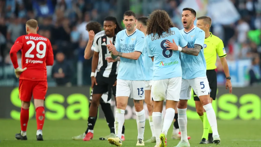 En deuxième mi-temps, la Lazio a repris la Juventus en dix minutes.