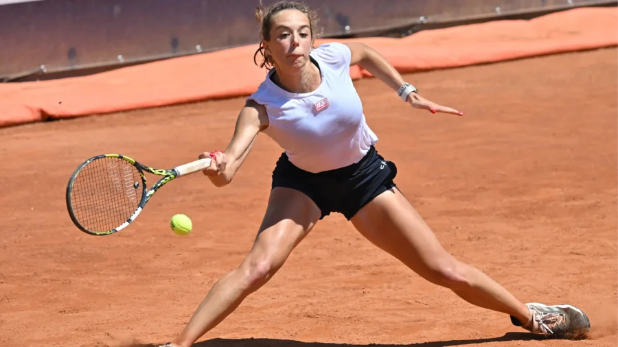 Roland Garros, Lucia Bronzetti immédiatement éliminée : elle tombe avec Alexandrova