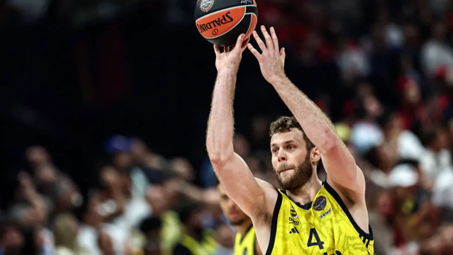 Fenerbahce triomphe, Nicolò Melli est champion d’Europe