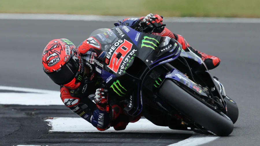 MotoGP Silverstone : La splendide pole position de Quartararo. Bagnaia devant Marc Marquez