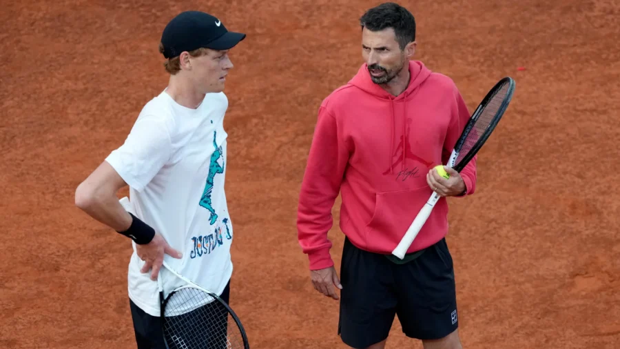 Roland Garros, Simone Vagnozzi met en garde Jannik Sinner