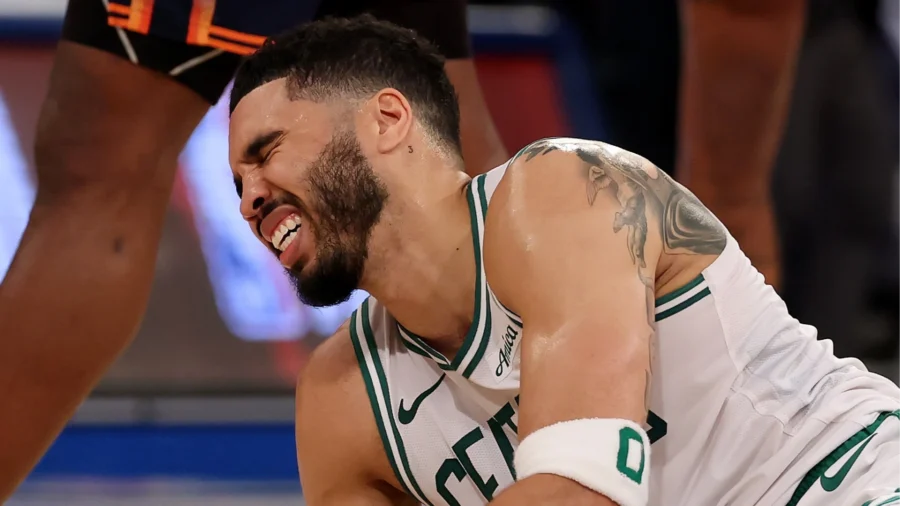 Play-offs NBA : Boston et Golden State à deux doigts de l’élimination