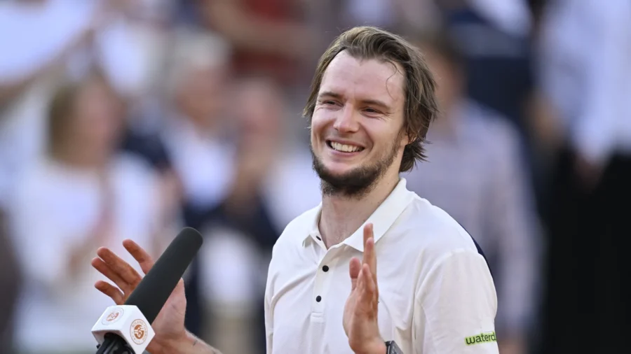 Jannik Sinner : Alexander Bublik n’a pas peur du bleu