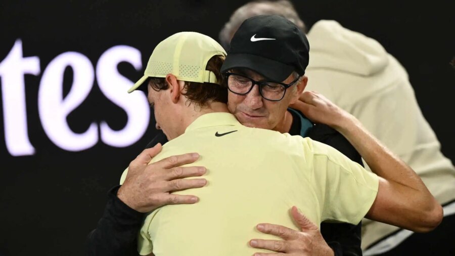 Darren Cahill fait la lumière sur l’état de santé de Jannik Sinner