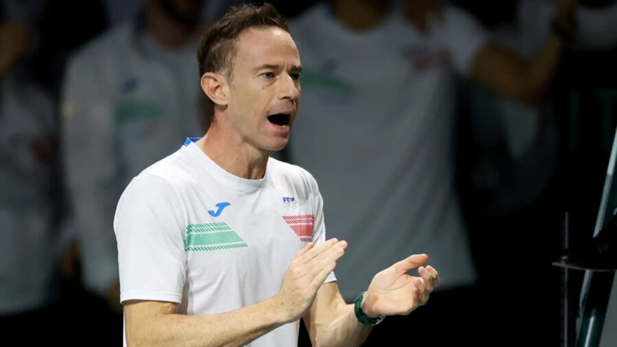 Filippo Volandri passe devant le phénoménal Jannik Sinner