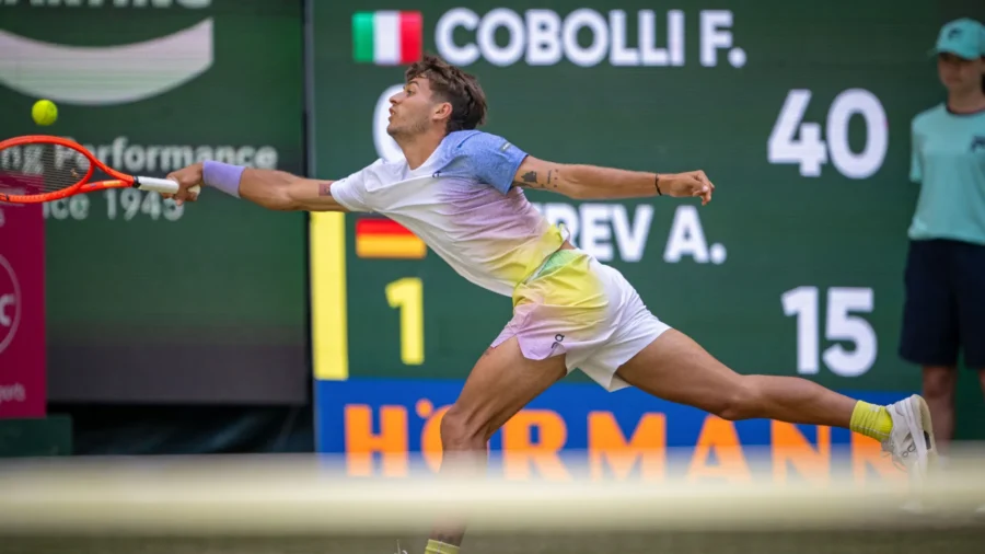 Flavio Cobolli succombe à nouveau à Alexander Zverev à Halle