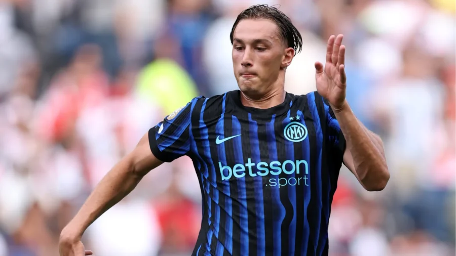 Francesco Pio Esposito ferme les portes de l’Inter à Rasmus Hojlund
