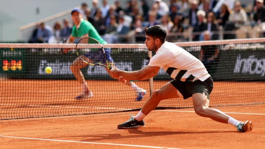 John McEnroe irrépressible sur Jannik Sinner et Carlos Alcaraz