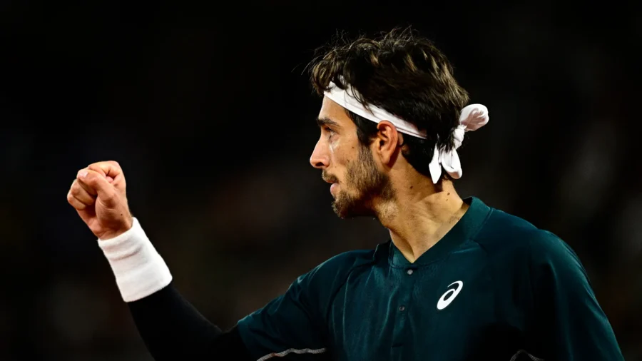 Roland Garros, Lorenzo Musetti bat Holger Rune et se qualifie pour les quarts de finale