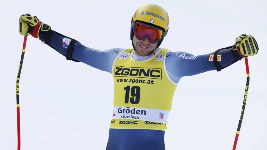 Mattia Casse passe du ski au vélo pour une action caritative