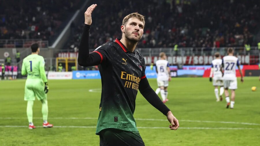 Milan, Santiago Gimenez ne convainc pas Allegri : 3 bombardiers dans le collimateur