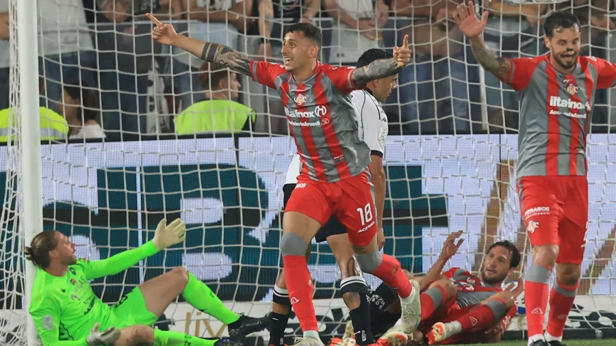 La Cremonese revient en Serie A, Spezia battu