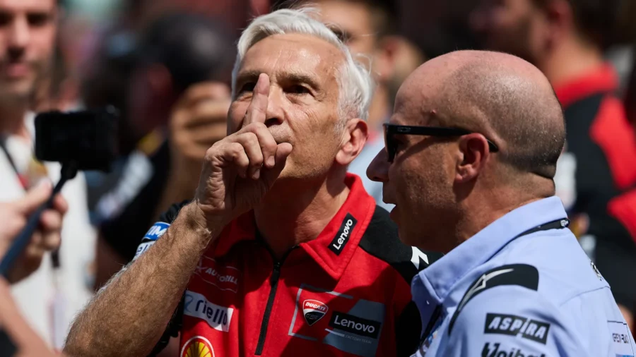 Ducati, Tardozzi s’en prend aussi à Valentino Rossi après la claque infligée aux fans.