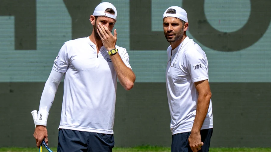 Wimbledon, lorsque Simone Bolelli et Andrea Vavassori jouent en double au deuxième tour.