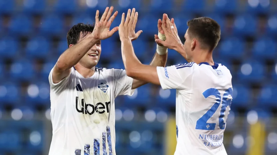 Côme, immédiatement une victoire dans le prestigieux match amical