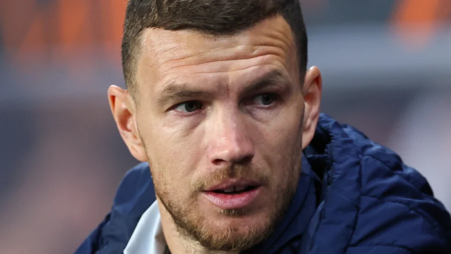 Edin Dzeko prêt à reprendre le flambeau