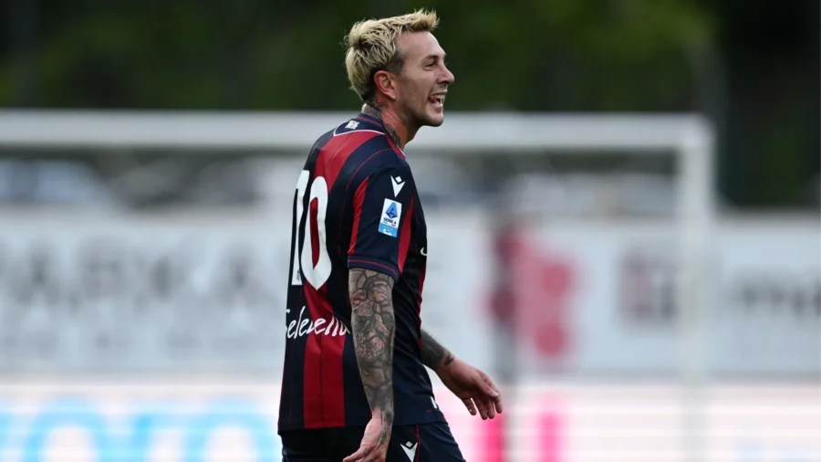 Bologne, Federico Bernardeschi se présente. Et envoie un message à Gattuso