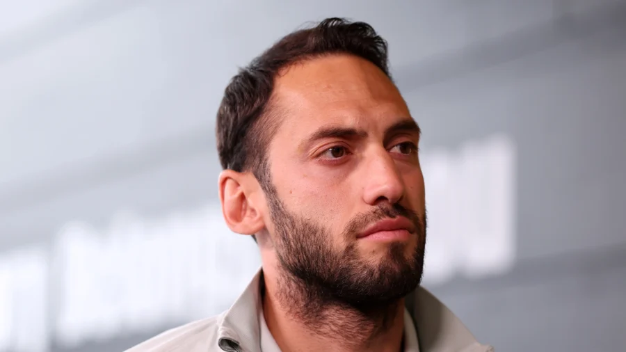 Inter Milan, Hakan Calhanoglu réagit durement aux propos de Lautaro Martinez et de Beppe Marotta