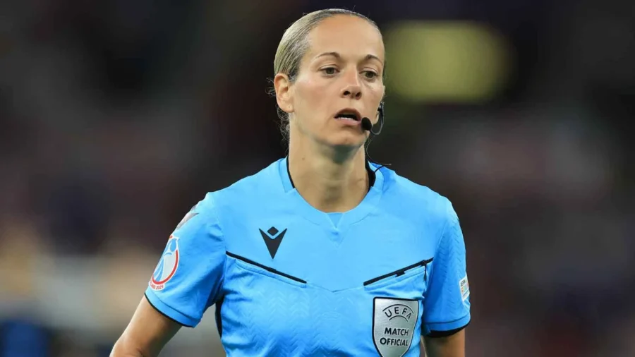 Qui est Ivana Martincic, l’arbitre qui a commis tant d’erreurs lors du match Angleterre-Italie ?
