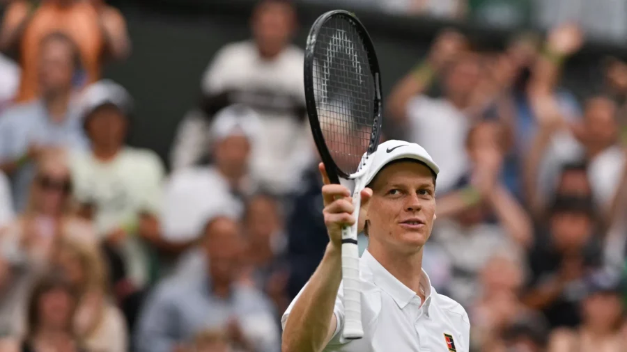 Wimbledon, Jannik Sinner n’est pas satisfait : « Poussez encore& » ;