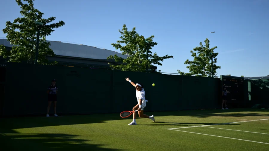 Bellucci, époustouflant : il bat Lehecka et se qualifie pour le 3e tour à Wimbledon