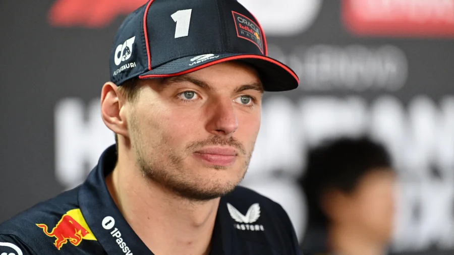 Max Verstappen rompt le silence sur son avenir
