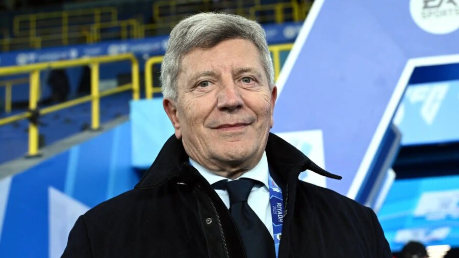 Ezio Simonelli : "Oui à la VAR sur appel&quot ;. Et annonce le début de la Serie A 2025-2026