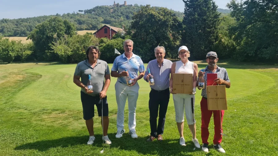 Antonio Faravelli ne s’arrête pas à Ferragosto et porte des toasts avec ses vins.