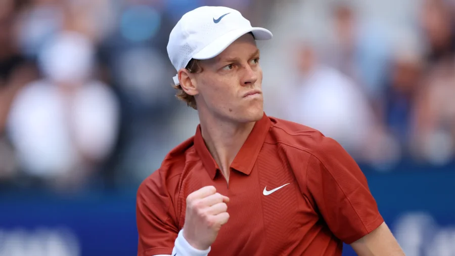US Open, Jannik Sinner perd un set mais bat Denis Shapovalov et se qualifie pour les 16èmes de finale