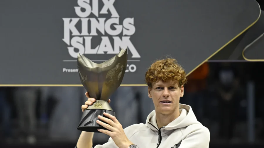 Jannik Sinner revient au Six Kings Slam mais l’affiche suscite la controverse
