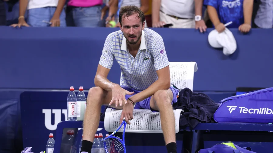 Dépression nerveuse pour Daniil Medvedev : "Que quelqu’un l’aide&quot ;
