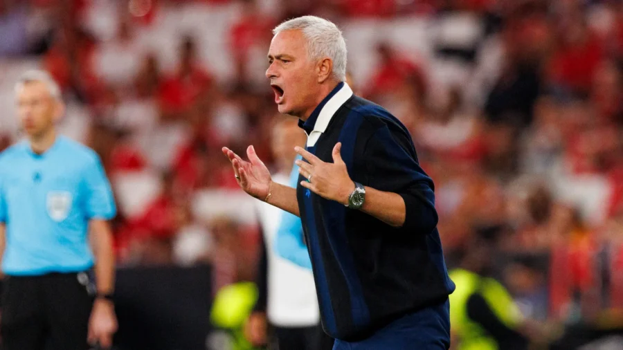 José Mourinho fait ses adieux à Fenerbahçe après l’élimination de la Ligue des champions