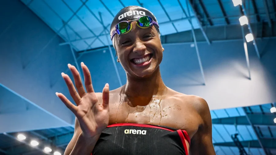 Qui est Sara Curtis, la jeune promesse de la natation italienne ?