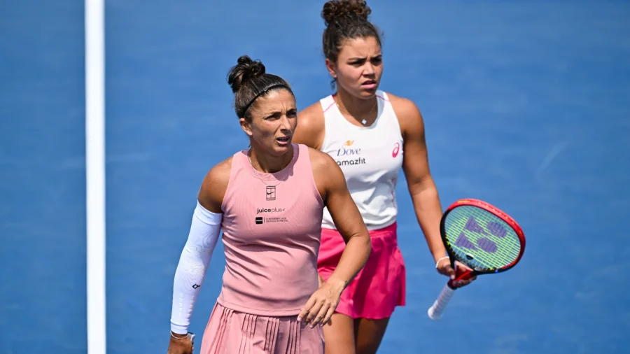 Quand Sara Errani et Jasmine Paolini jouent en double contre Magda Linette et Clara Tauson