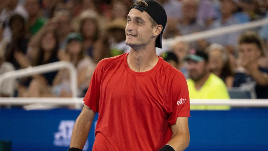 Terence Atmane : l’athlète au QI le plus élevé défie Jannik Sinner, l' »extraterrestre » du tennis