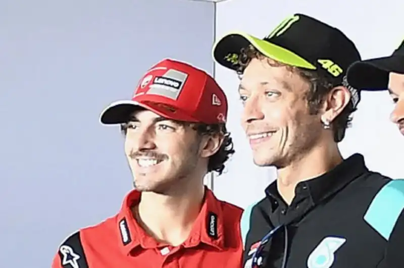 Pecco Bagnaia "sauvé&quot ; par Valentino Rossi : son père s’exprime