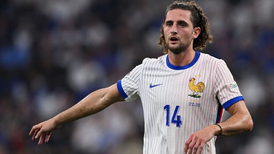 Adrien Rabiot, Didier Deschamps envoie un message à Massimiliano Allegri
