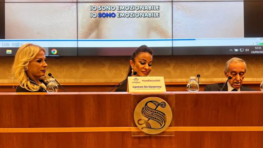 Carmen De Gironimo a présenté son nouveau projet social au Sénat