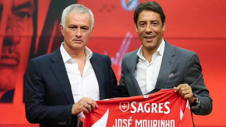 Benfica, José Mourinho se présente et est déjà chargé