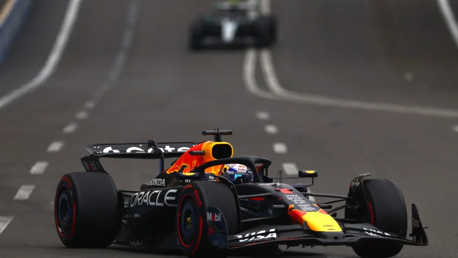 F1, GP d’Azerbaïdjan, qualifications folles à Bakou : Verstappen en pole, désastre de Ferrari et McLaren.
