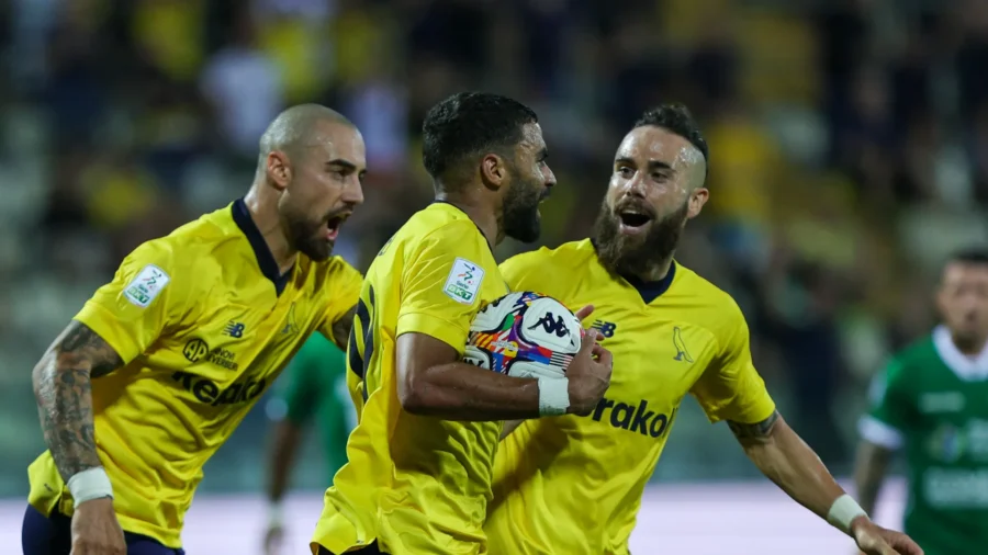 Serie B, Modène seul en tête