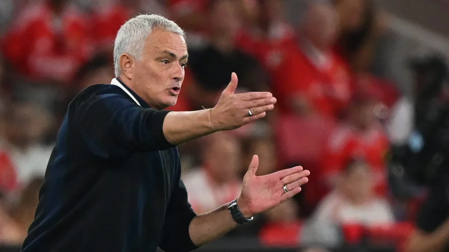 Fenerbahce annonce le successeur de Mourinho