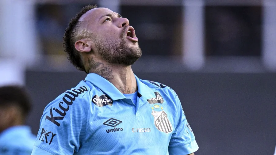 Neymar nie Carlo Ancelotti : quelque chose ne colle pas