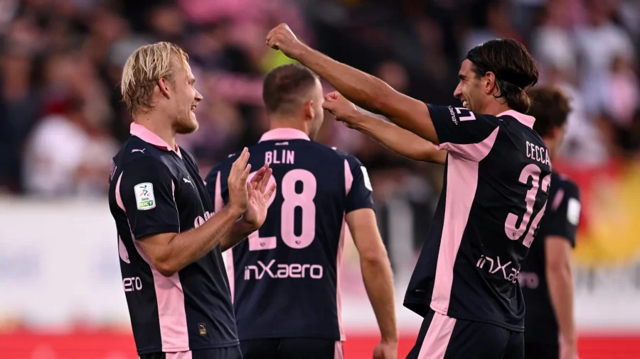 Serie B, Palermo bat Bari et est seul en tête, match nul entre Frosinone et Südtirol