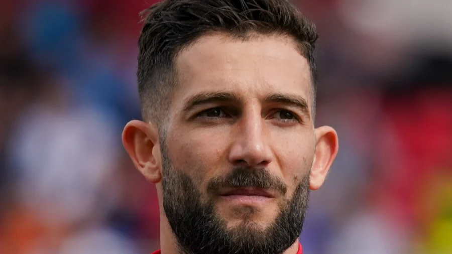 Roberto Gagliardini porte du jaune-bleu : l’ancien joueur de l’Atalanta, de l’Inter et de Monza revient sur le terrain