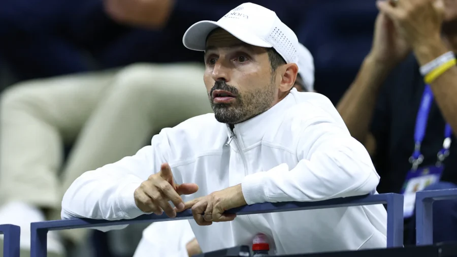 Jannik Sinner, Simone Vagnozzi ne le supporte pas :  » Personne ne voit les nuits où il a pleuré  » ;